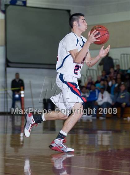 Thumbnail 2 in West vs. Modesto Christian (Modesto Christian Holiday Hoops) photogallery.