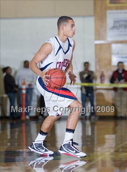 Thumbnail 1 in West vs. Modesto Christian (Modesto Christian Holiday Hoops) photogallery.