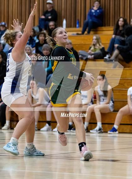 Thumbnail 2 in Willits @ Credo photogallery.