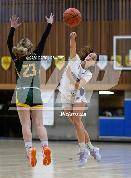 Thumbnail 3 in Willits @ Credo photogallery.