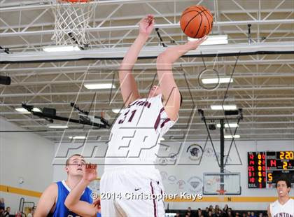 Thumbnail 3 in Anna-Jonesboro vs. Benton (Goreville Invitational Tournament) photogallery.