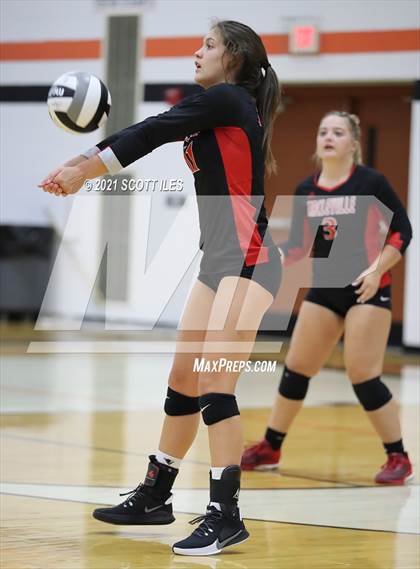 Thumbnail 3 in Circleville @ Amanda-Clearcreek photogallery.