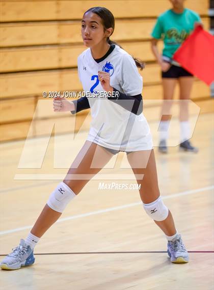 Thumbnail 1 in Wiseburn Da Vinci vs Rosary Whittier High School Cardinal Classic  photogallery.