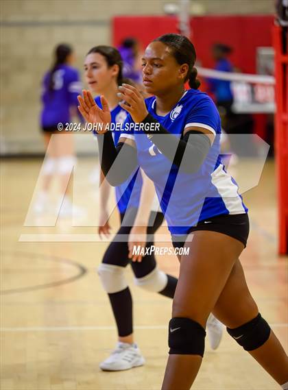 Thumbnail 3 in Wiseburn Da Vinci vs Rosary Whittier High School Cardinal Classic  photogallery.