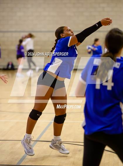 Thumbnail 1 in Wiseburn Da Vinci vs Rosary Whittier High School Cardinal Classic  photogallery.