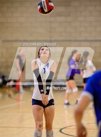 Thumbnail 2 in Wiseburn Da Vinci vs Rosary Whittier High School Cardinal Classic  photogallery.