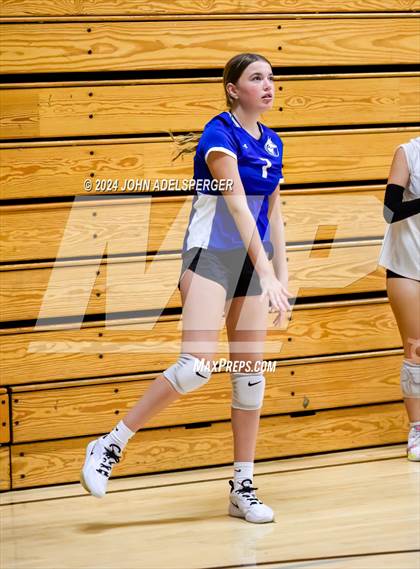 Thumbnail 3 in Wiseburn Da Vinci vs Rosary Whittier High School Cardinal Classic  photogallery.