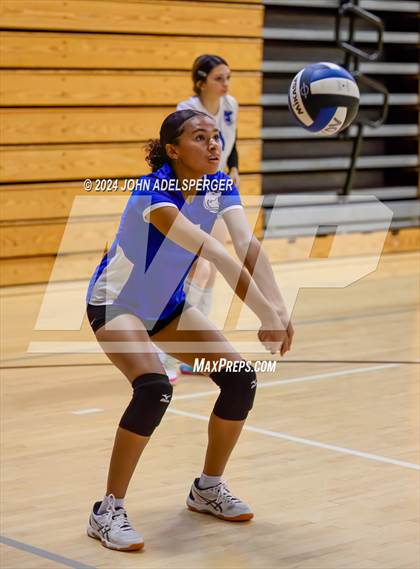 Thumbnail 2 in Wiseburn Da Vinci vs Rosary Whittier High School Cardinal Classic  photogallery.