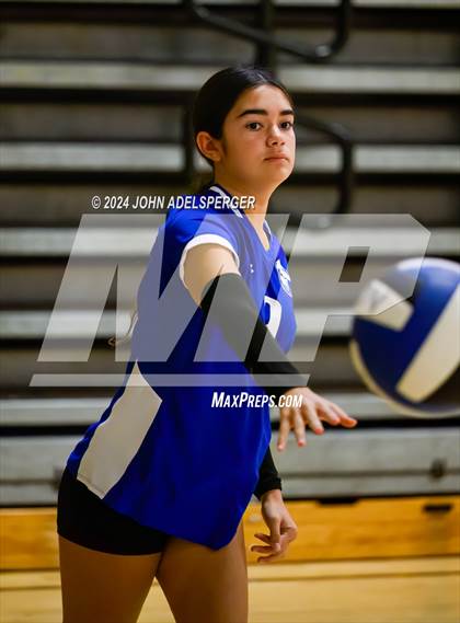 Thumbnail 1 in Wiseburn Da Vinci vs Rosary Whittier High School Cardinal Classic  photogallery.