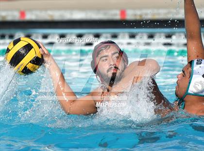 Thumbnail 3 in La Serna vs. Aliso Niguel (Villa Park Classic) photogallery.