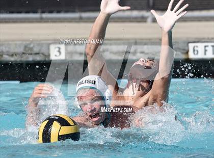 Thumbnail 2 in La Serna vs. Aliso Niguel (Villa Park Classic) photogallery.