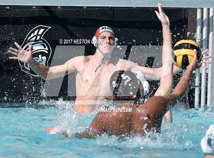 Thumbnail 2 in La Serna vs. Aliso Niguel (Villa Park Classic) photogallery.