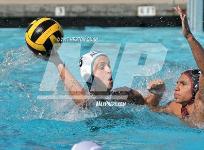 Thumbnail 3 in La Serna vs. Aliso Niguel (Villa Park Classic) photogallery.
