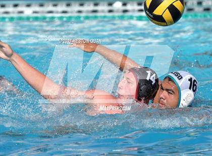 Thumbnail 2 in La Serna vs. Aliso Niguel (Villa Park Classic) photogallery.