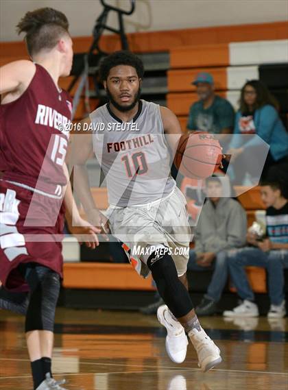 Thumbnail 3 in Riverbank vs. Foothill (Mesa Verde Challenge) photogallery.