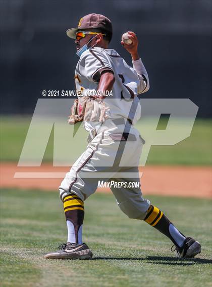 Thumbnail 2 in  Kennedy @ Taft (CIF LAS D1 Quarterfinal) photogallery.