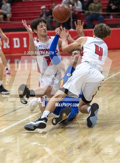 Thumbnail 2 in Anderson @ Corning (Corning Invitational) photogallery.