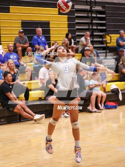 Thumbnail 1 in St Francis vs Rocklin (Del Oro Tournament) photogallery.
