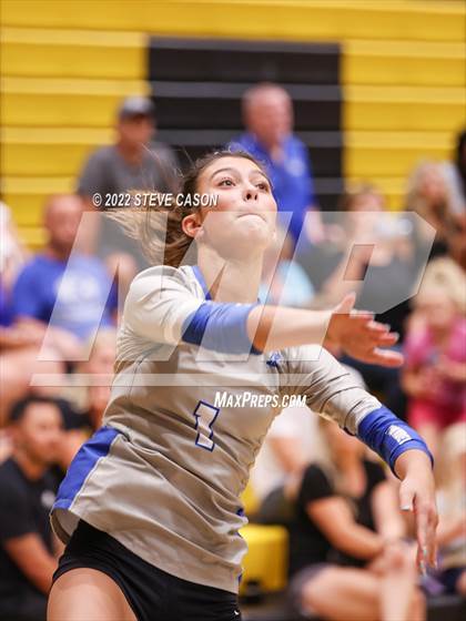 Thumbnail 1 in St Francis vs Rocklin (Del Oro Tournament) photogallery.
