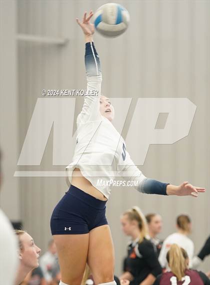 Thumbnail 1 in Clarkston vs. Farmington (Motor City Power Series) photogallery.