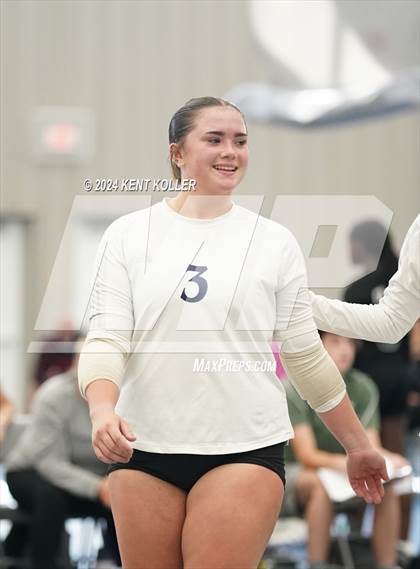Thumbnail 3 in Clarkston vs. Farmington (Motor City Power Series) photogallery.