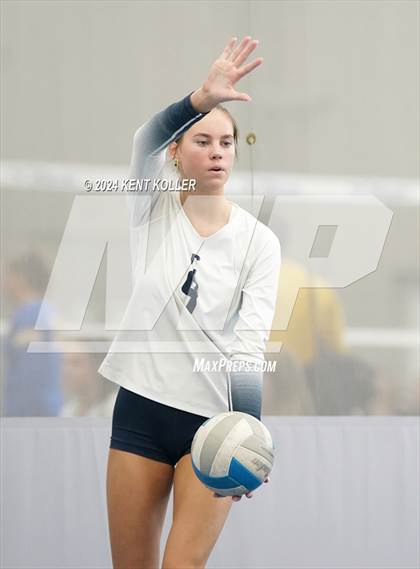 Thumbnail 1 in Clarkston vs. Farmington (Motor City Power Series) photogallery.
