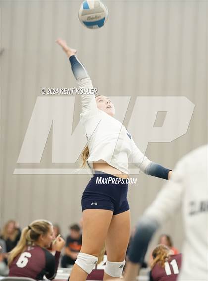 Thumbnail 3 in Clarkston vs. Farmington (Motor City Power Series) photogallery.