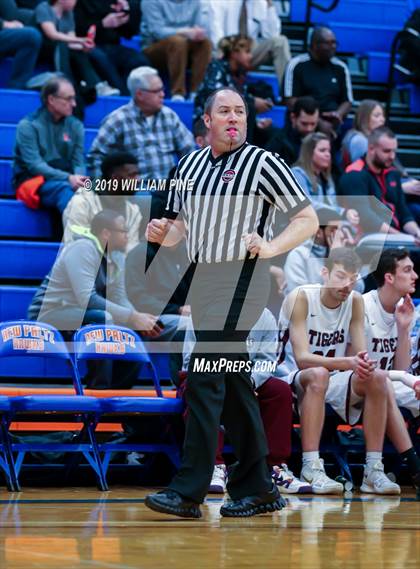 Thumbnail 2 in North Rockland vs Kingston (Officials vs Cancer) photogallery.