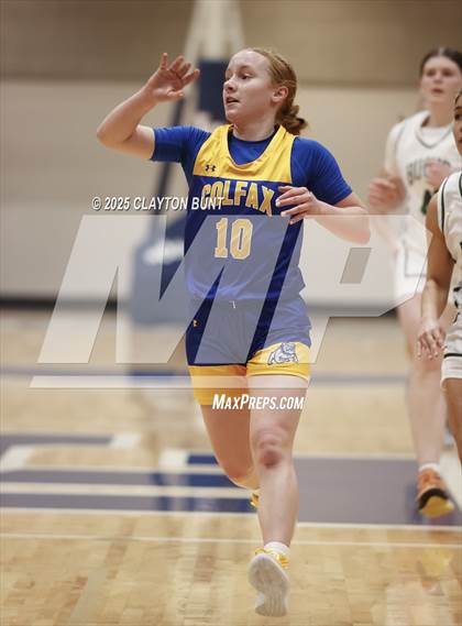 Thumbnail 3 in Colfax vs Pendleton (Avista Holiday Tournament) photogallery.
