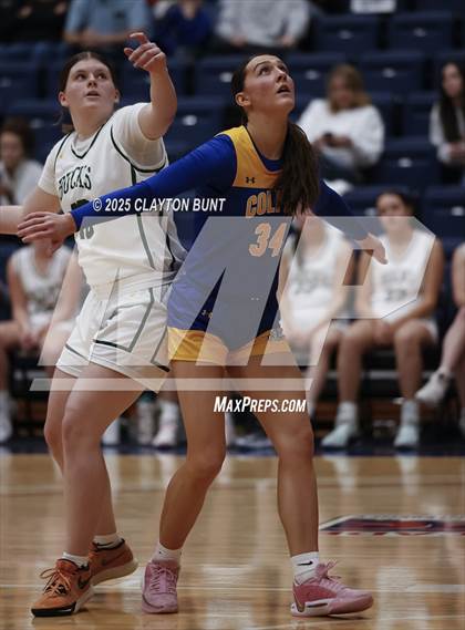 Thumbnail 3 in Colfax vs Pendleton (Avista Holiday Tournament) photogallery.