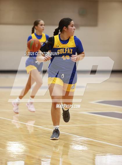 Thumbnail 2 in Colfax vs Pendleton (Avista Holiday Tournament) photogallery.