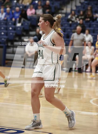 Thumbnail 3 in Colfax vs Pendleton (Avista Holiday Tournament) photogallery.