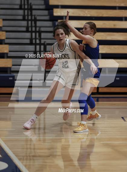Thumbnail 3 in Colfax vs Pendleton (Avista Holiday Tournament) photogallery.