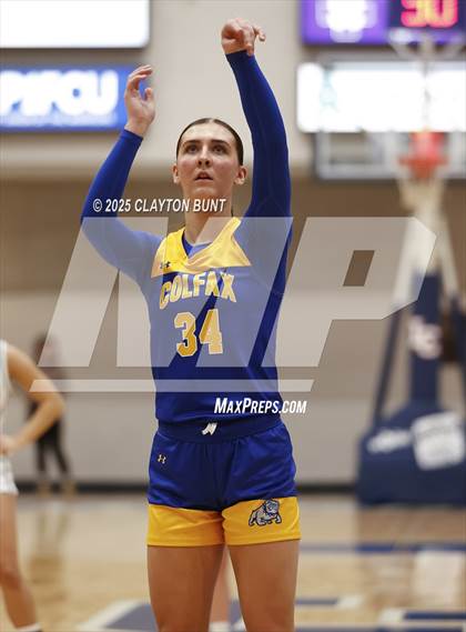 Thumbnail 1 in Colfax vs Pendleton (Avista Holiday Tournament) photogallery.
