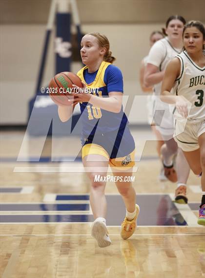 Thumbnail 2 in Colfax vs Pendleton (Avista Holiday Tournament) photogallery.