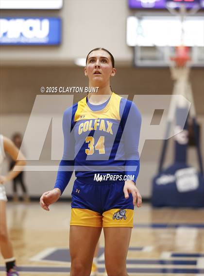 Thumbnail 1 in Colfax vs Pendleton (Avista Holiday Tournament) photogallery.