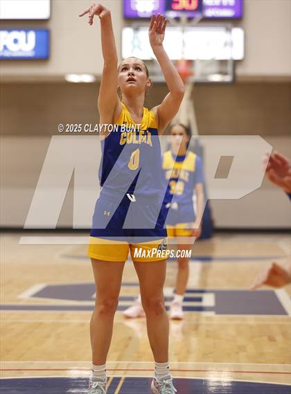 Thumbnail 2 in Colfax vs Pendleton (Avista Holiday Tournament) photogallery.