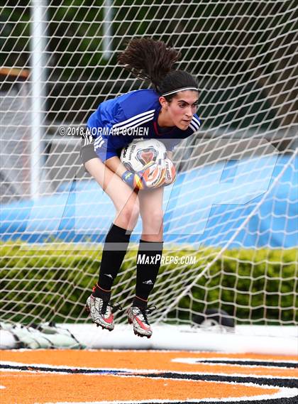 Thumbnail 2 in Carmel vs. Libertyville (IHSA Sectional Final) photogallery.