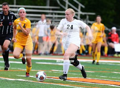 Thumbnail 3 in Carmel vs. Libertyville (IHSA Sectional Final) photogallery.
