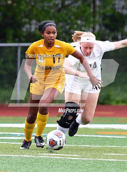 Thumbnail 3 in Carmel vs. Libertyville (IHSA Sectional Final) photogallery.