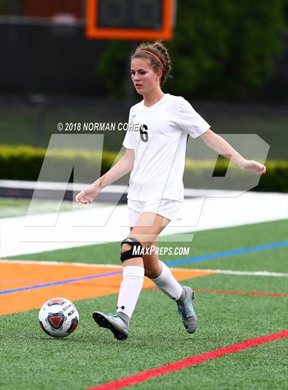 Thumbnail 3 in Carmel vs. Libertyville (IHSA Sectional Final) photogallery.