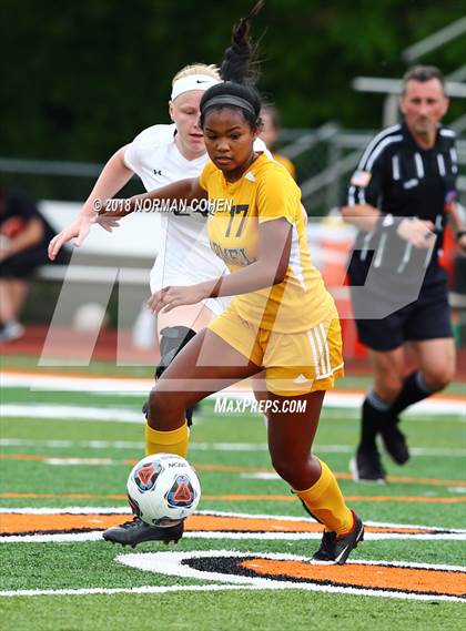 Thumbnail 3 in Carmel vs. Libertyville (IHSA Sectional Final) photogallery.