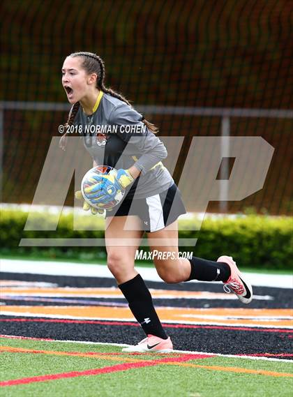 Thumbnail 3 in Carmel vs. Libertyville (IHSA Sectional Final) photogallery.
