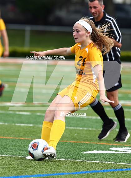Thumbnail 2 in Carmel vs. Libertyville (IHSA Sectional Final) photogallery.