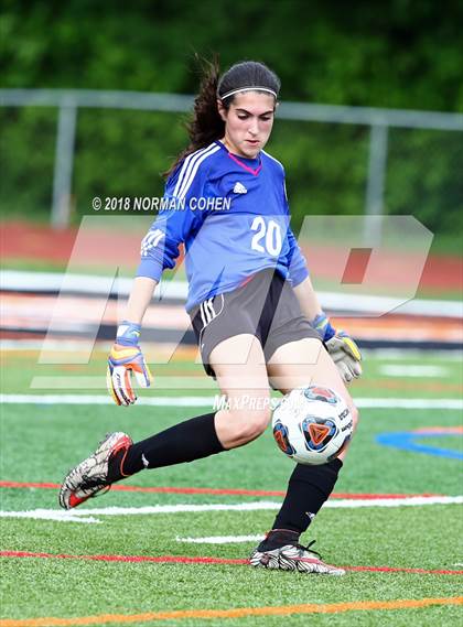 Thumbnail 2 in Carmel vs. Libertyville (IHSA Sectional Final) photogallery.