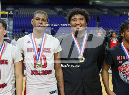Thumbnail 1 in Hitchcock vs. Childress (UIL 3A Basketball State Final Medal Ceremony) photogallery.