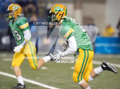Thumbnail 3 in Tumwater vs. Hockinson (WIAA 2A Final) photogallery.
