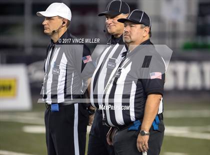 Thumbnail 2 in Tumwater vs. Hockinson (WIAA 2A Final) photogallery.