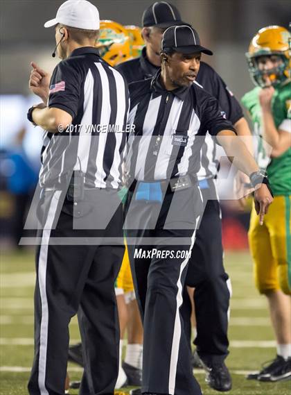 Thumbnail 2 in Tumwater vs. Hockinson (WIAA 2A Final) photogallery.
