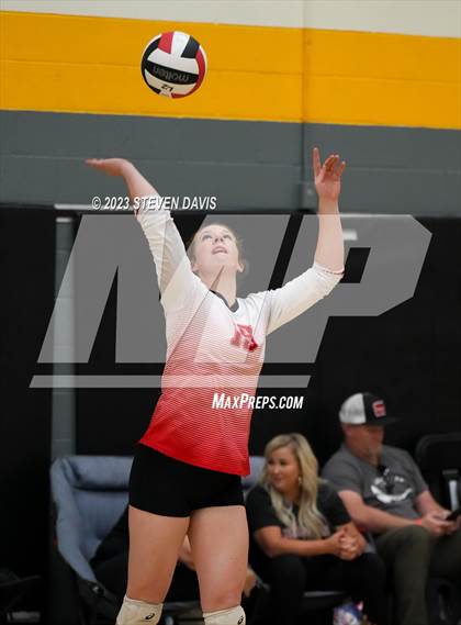Thumbnail 3 in Combs vs. St. Johns photogallery.